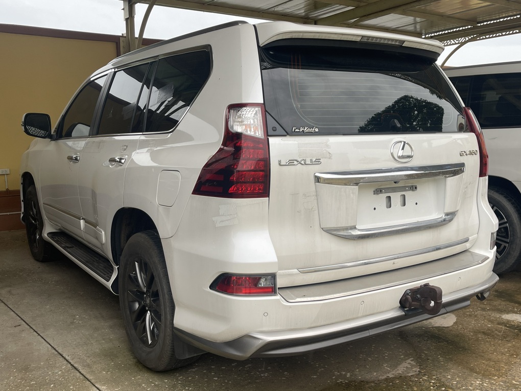 Lexus GX460 bị tịch thu ở Hưng Yên được đấu giá thành công gần 2,5 tỷ đồng - 2