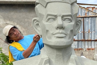 Chuyện về nghệ nhân nhân dân đưa tượng đá vươn ra thế giới