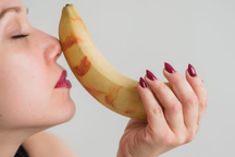 "Chuyện ấy" bằng miệng và những điều ít người biết