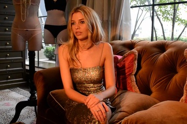 Thiên thần nội y Stella Maxwell