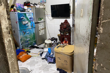 Nóng: Phát hiện 3 người chết, 1 người nguy kịch trong nhà trọ ở TPHCM