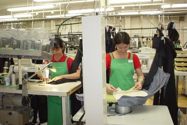 Malaysia tăng nhu cầu tiếp nhận lao động nước ngoài