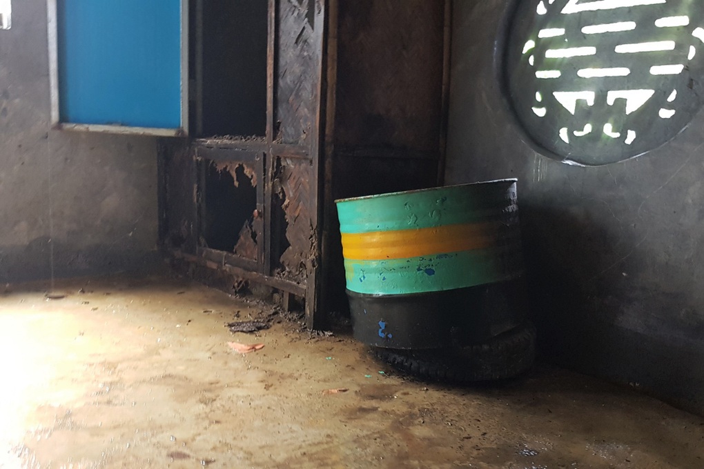 Khu vệ sinh lột xác tài tình thành phòng nghỉ hạng sang gây choáng váng - 5