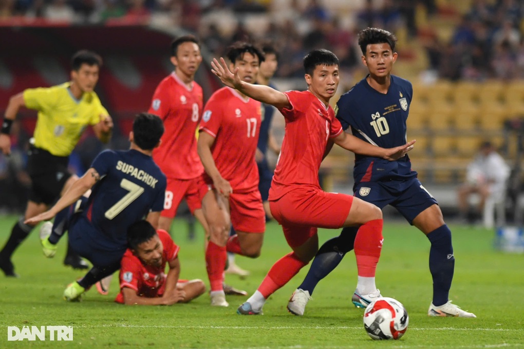 Vượt qua Thái Lan, đội tuyển Việt Nam vô địch AFF Cup 2024 - 1 Vượt qua Thái Lan, đội tuyển Việt Nam vô địch AFF Cup 2024 - 1