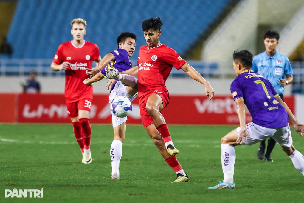 Thể Công Viettel lội ngược dòng thắng Hà Nội FC tại Mỹ Đình - 4 Thể Công Viettel lội ngược dòng thắng Hà Nội FC tại Mỹ Đình - 4