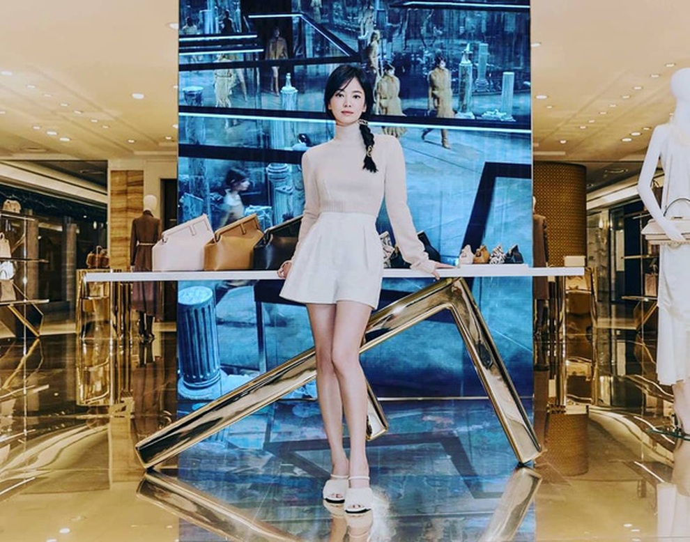 Cao chưa đến 160 cm, Song Hye Kyo vẫn biết hack dáng đỉnh cao - 1 Cao chưa đến 160 cm, Song Hye Kyo vẫn biết hack dáng đỉnh cao - 1