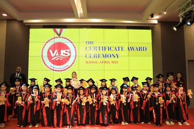 Lễ trao chứng chỉ Cambridge và chung kết VUS's Got Talent 2021 của VUS Hà Nội