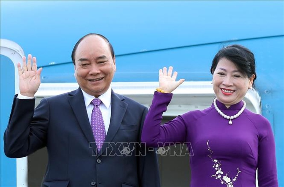 Chủ tịch nước lên đường thăm hữu nghị chính thức Lào - 1 Chủ tịch nước lên đường thăm hữu nghị chính thức Lào - 1