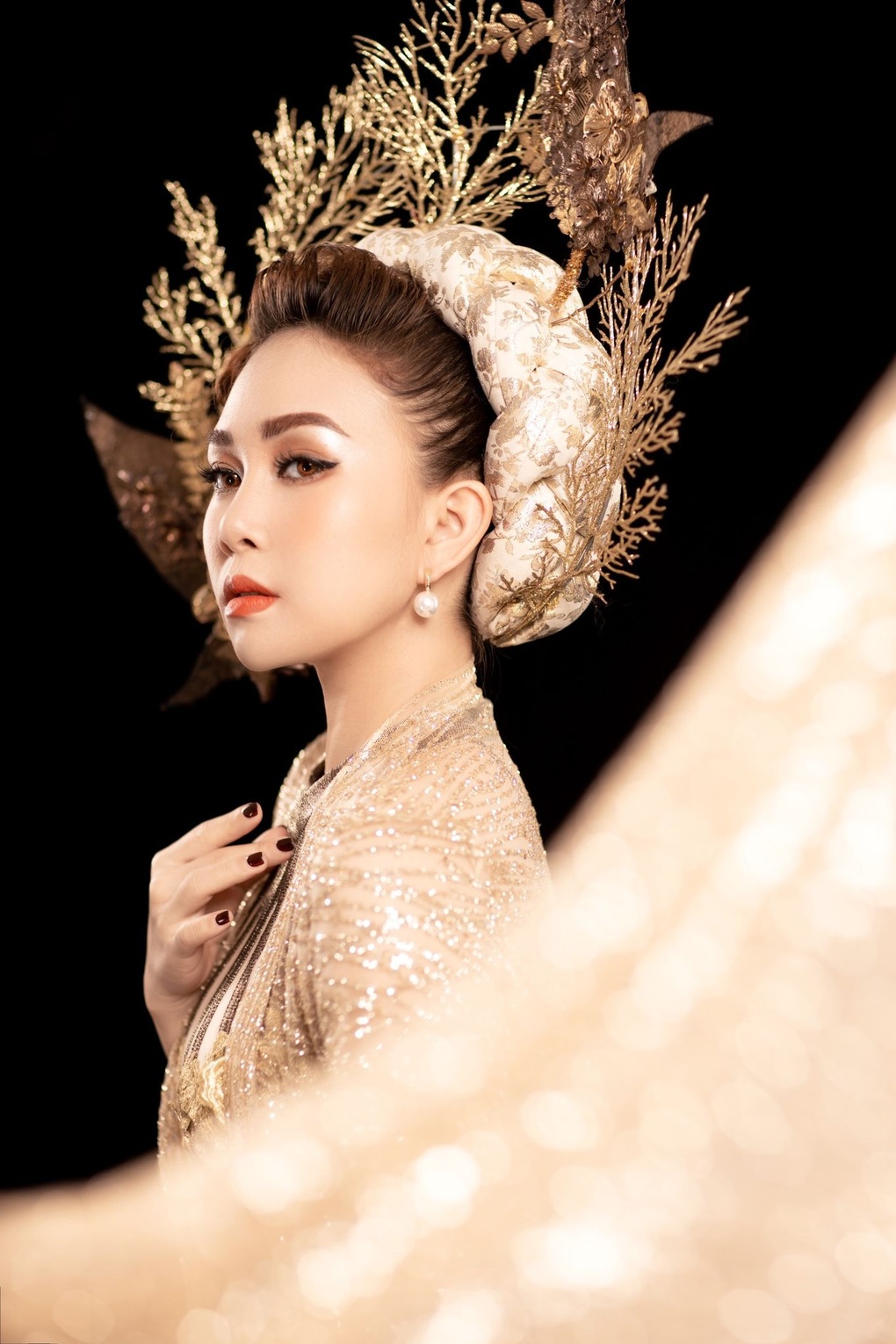 Quách Mai Thy xúc động hát Khóc mẹ của Đỗ Phương hướng về mùa Vu Lan - 1 Quách Mai Thy xúc động hát Khóc mẹ của Đỗ Phương hướng về mùa Vu Lan - 1