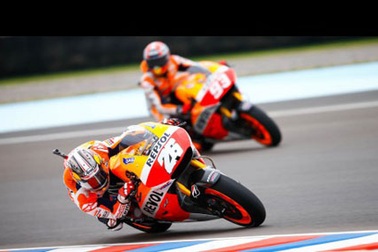 Của Marquez, vì Repsol hay một vị trí độc tôn cho cả hai?