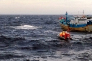 Vụ chìm tàu cá trên biển: Tìm thấy thi thể 2 thuyền viên mất tích