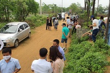 Trăm ô tô đến "săn" đất Hòa Lạc: Độc chiêu thổi giá 1 vốn 4 lời?