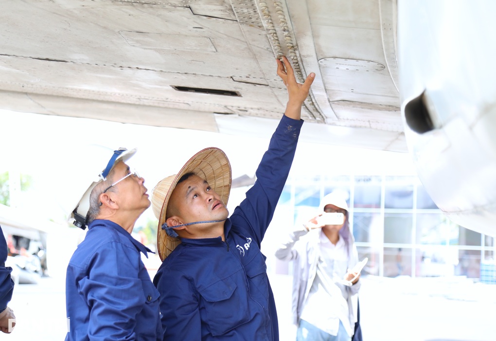 Chuyện chưa biết về máy bay từng chở Bác Hồ tại triển lãm thành tựu 80 năm - 3 Chuyện chưa biết về máy bay từng chở Bác Hồ tại triển lãm thành tựu 80 năm - 3