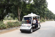 Việt Nam bắt đầu thử nghiệm xe điện tự lái tại khu đô thị