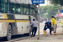 Sở Giao thông Vận tải TPHCM than khó khi xử lý "xe dù, bến cóc"