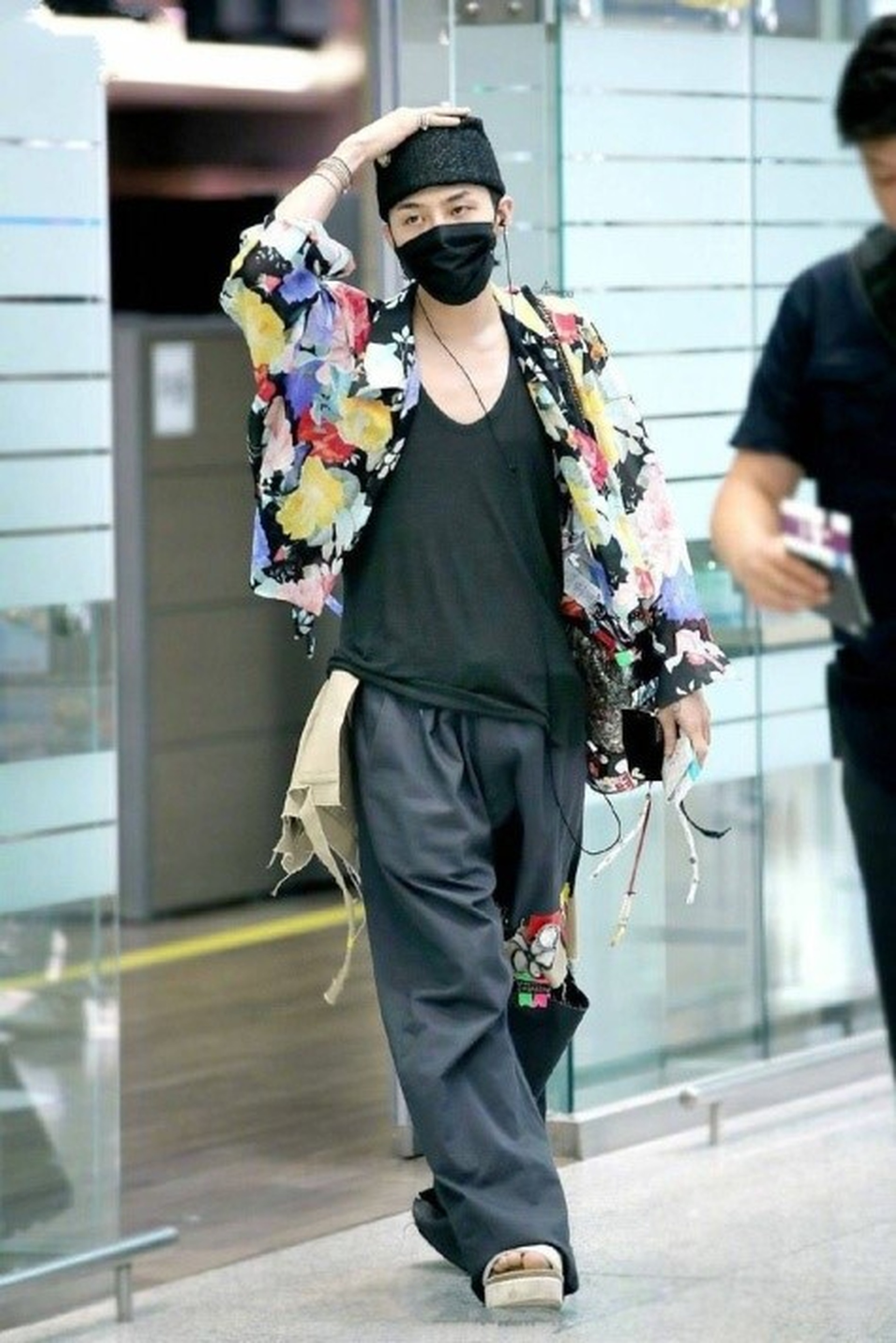 G-Dragon có tầm ảnh hưởng lớn cỡ nào với thời trang Hàn Quốc và châu Á? - 2 G-Dragon có tầm ảnh hưởng lớn cỡ nào với thời trang Hàn Quốc và châu Á? - 2