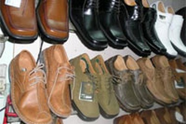 Trung Quốc khởi kiện EU về thuế chống bán phá giá da giày