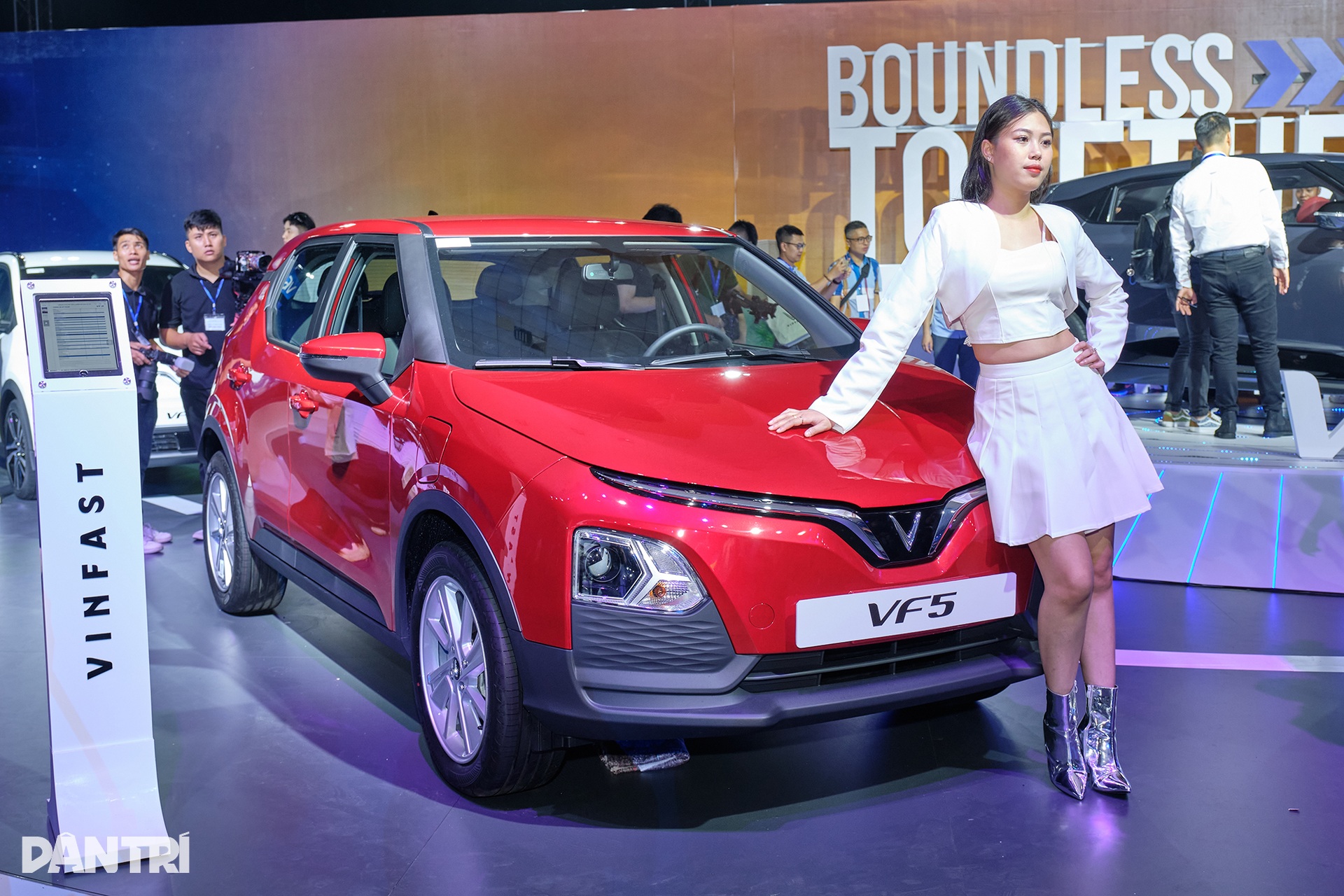 Triển lãm xe điện VinFast: Đa dạng sản phẩm, nhiều hoạt động trải nghiệm - 5