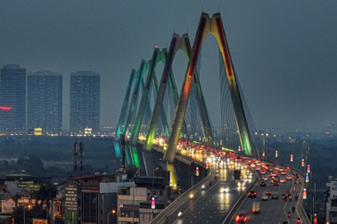 Giao thông cửa ngõ phía bắc Hà Nội thông thoáng ngày làm việc cuối năm