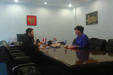 Giám đốc TT Văn hóa Nga tại HN: Đây là lần đầu tiên tôi mặc áo dài Việt Nam