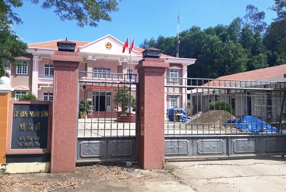 Buộc thôi việc công chức địa chính xã dùng bằng giả thi đậu công chức - 1 Buộc thôi việc công chức địa chính xã dùng bằng giả thi đậu công chức - 1