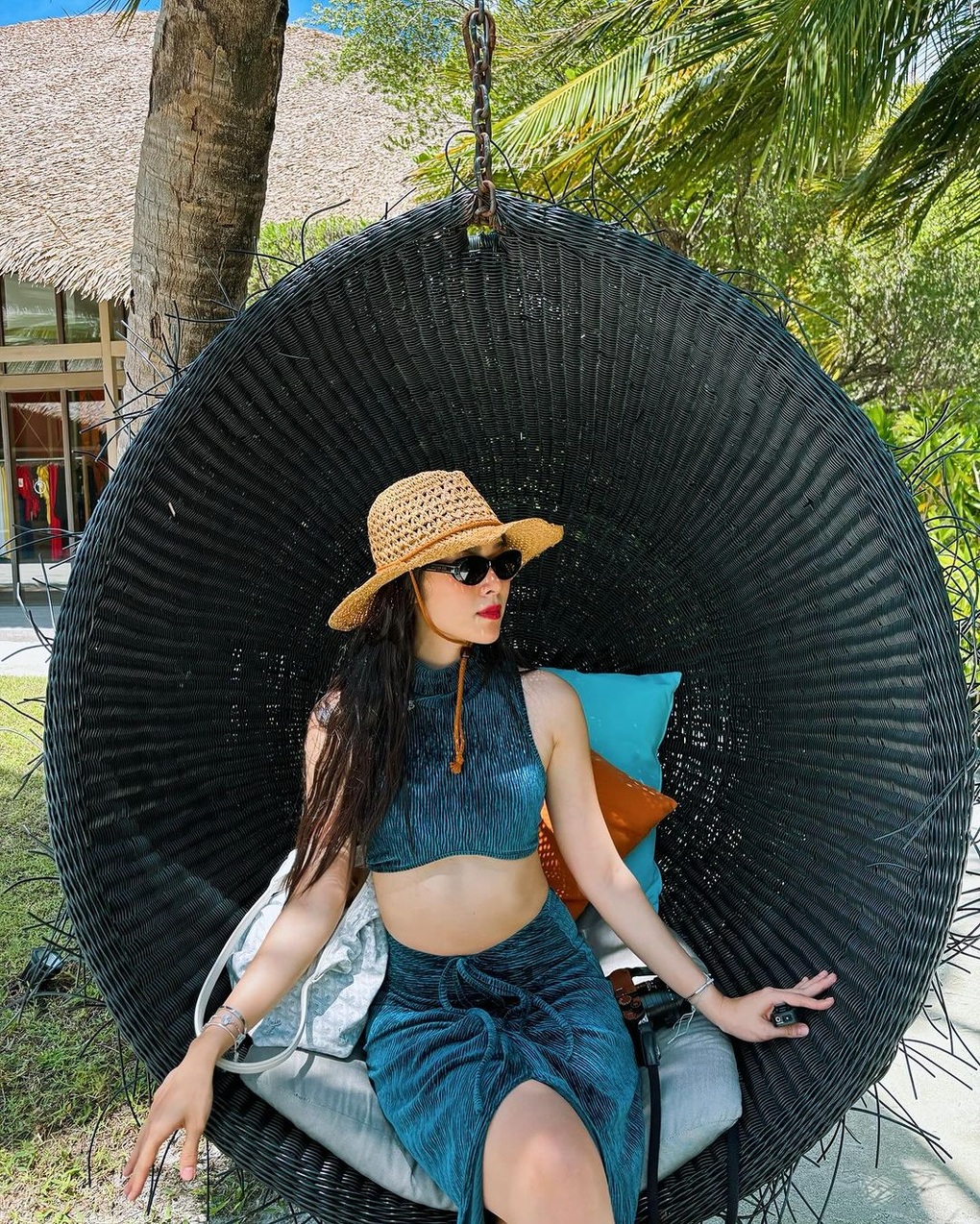 Diệp Bảo Ngọc: Mỹ nhân gợi cảm của Lật mặt ly hôn năm 22 tuổi giờ ra sao? - 5 Diệp Bảo Ngọc: Mỹ nhân gợi cảm của Lật mặt ly hôn năm 22 tuổi giờ ra sao? - 5