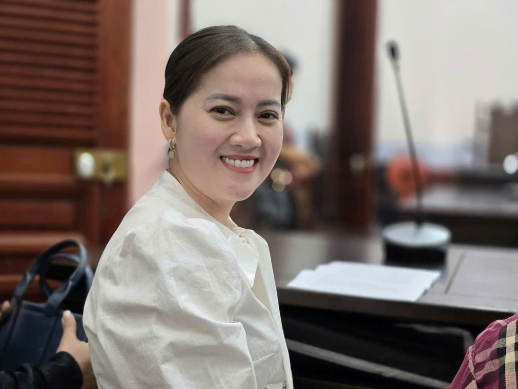 Em gái cố nghệ sĩ Vũ Linh kháng cáo bản án sơ thẩm - 2 Em gái cố nghệ sĩ Vũ Linh kháng cáo bản án sơ thẩm - 2