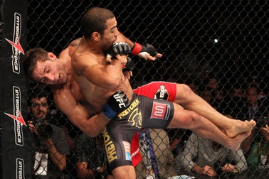 Nín thở theo dõi các trận đấu UFC rực lửa trên kênh FOX Sports