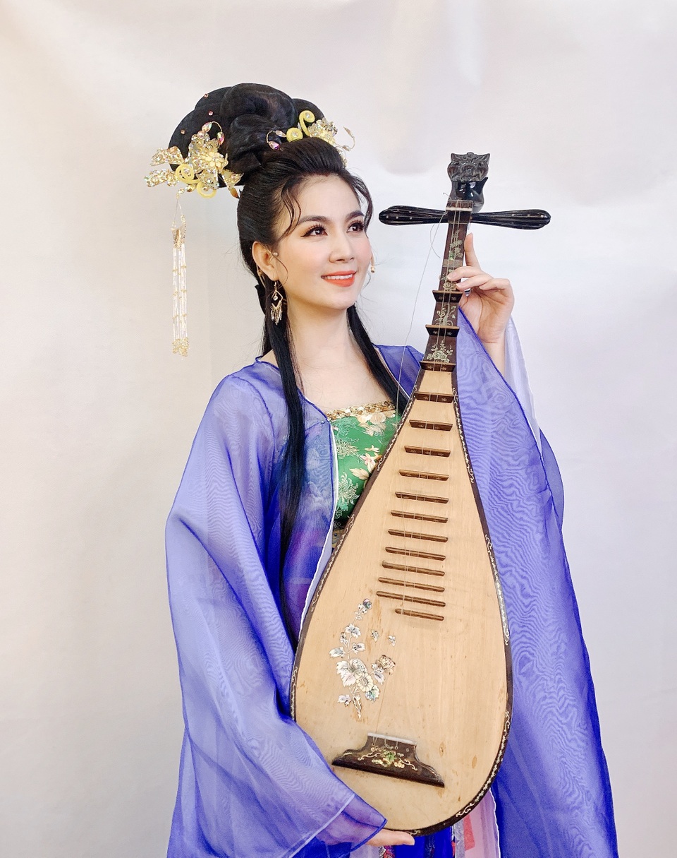 Kha Ly: Khán giả gọi tôi là diễn viên hay ca sĩ đều được - 1 Kha Ly: Khán giả gọi tôi là diễn viên hay ca sĩ đều được - 1