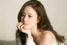 Nữ diễn viên bị tung tin để miệng có mùi lạ khi đóng cảnh thân mật