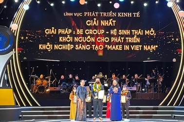 Tài xế công nghệ cuối năm: Tết được ăn cơm có thịt!