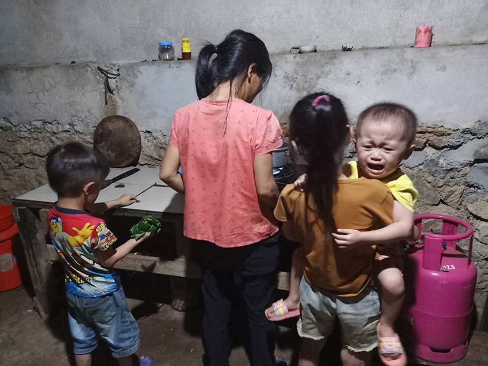 Thương cô gái nguy cơ mù vĩnh viễn, em trai bị suy tim mong bạn đọc giúp đỡ - 1 Thương cô gái nguy cơ mù vĩnh viễn, em trai bị suy tim mong bạn đọc giúp đỡ - 1