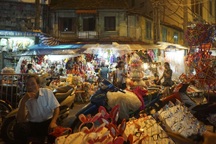 Náo nhiệt chợ trung thu trong không gian phố cổ