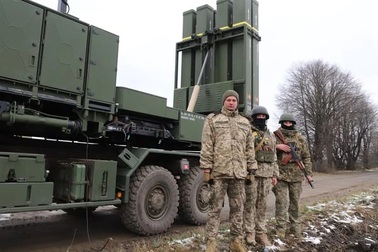 Đức cấp 2.000 "sát thủ phòng không" cho Ukraine: Như muối bỏ bể?