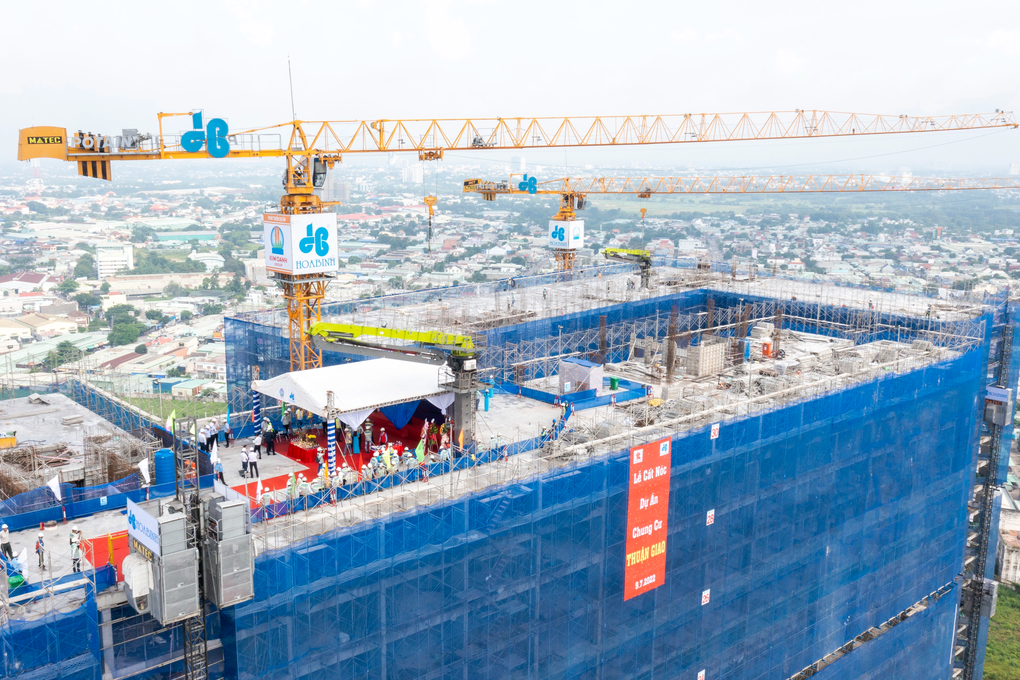 Xây dựng Hòa Bình nặng gánh nợ - 1 Xây dựng Hòa Bình nặng gánh nợ - 1
