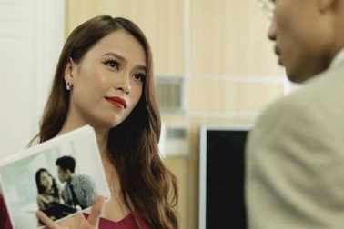 Chồng giám đốc dùng tiền để vợ giữ im lặng chuyện ngoại tình