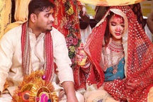 Cô dâu Việt kể chuyện đám cưới lúc nửa đêm và chuyện ăn Tết ở Ấn Độ