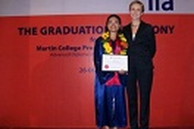 Bình và học bổng hơn 368 triệu đồng