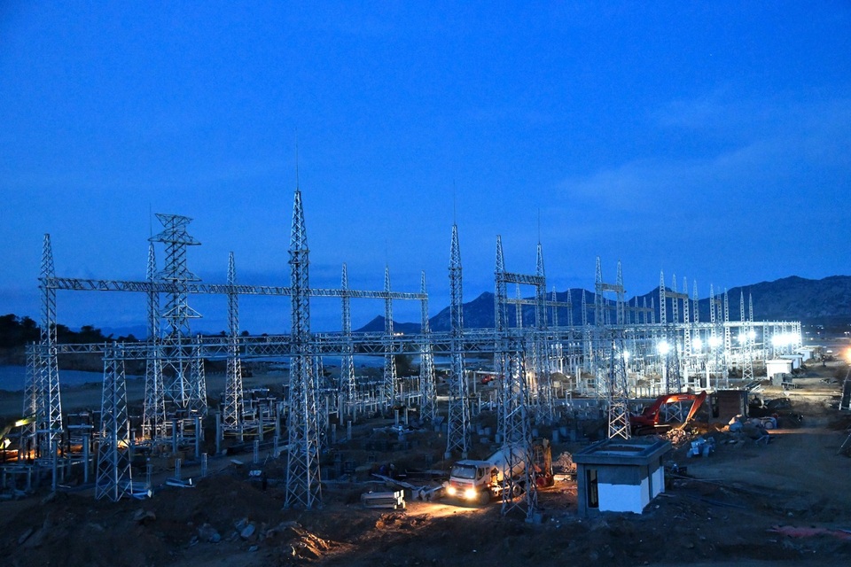 Tư nhân được làm truyền tải, bước đột phá cho ngành điện - 3 Tư nhân được làm truyền tải, bước đột phá cho ngành điện - 3