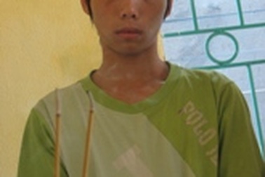 Giấc mơ đến trường của 2 anh em mồ côi 