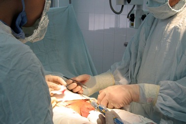 Nhiều phụ nữ lập gia đình mới biết mình là nam!