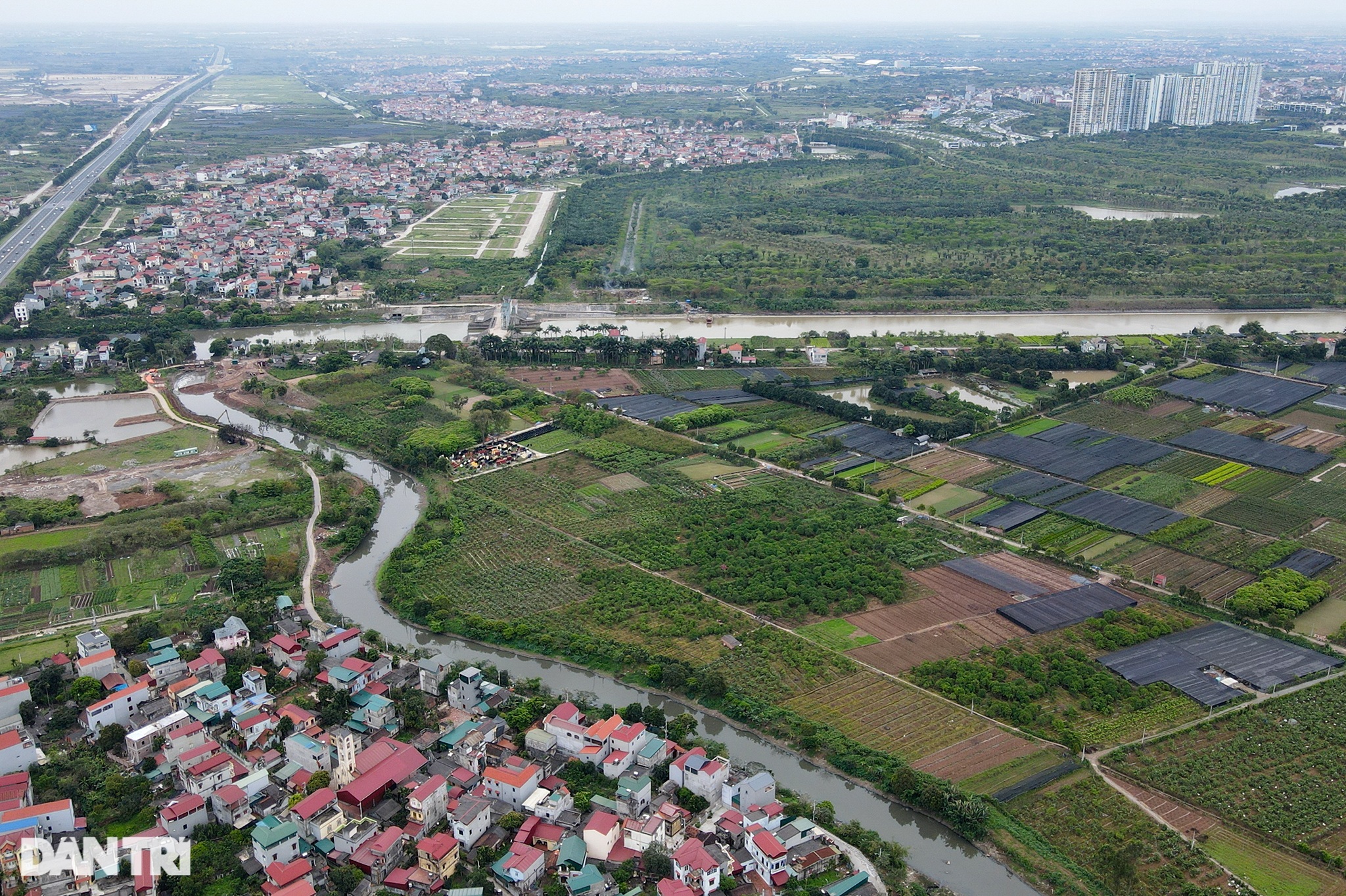 Cảnh sát môi trường nói về nguyên nhân ô nhiễm kênh Bắc Hưng Hải - 7 Cảnh sát môi trường nói về nguyên nhân ô nhiễm kênh Bắc Hưng Hải - 7