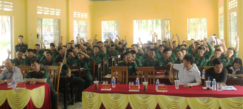 Tìm hướng giải quyết việc làm cho bộ đội xuất ngũ - 1