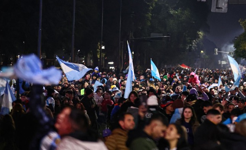 CĐV Argentina thiệt mạng khi ăn mừng chức vô địch Copa America - 1 CĐV Argentina thiệt mạng khi ăn mừng chức vô địch Copa America - 1