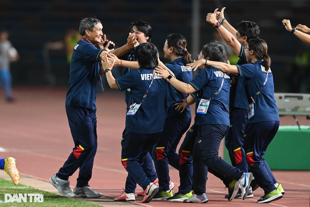 AFC vinh danh đội nữ Việt Nam, ấn tượng với kỷ lục - 2 AFC vinh danh đội nữ Việt Nam, ấn tượng với kỷ lục - 2