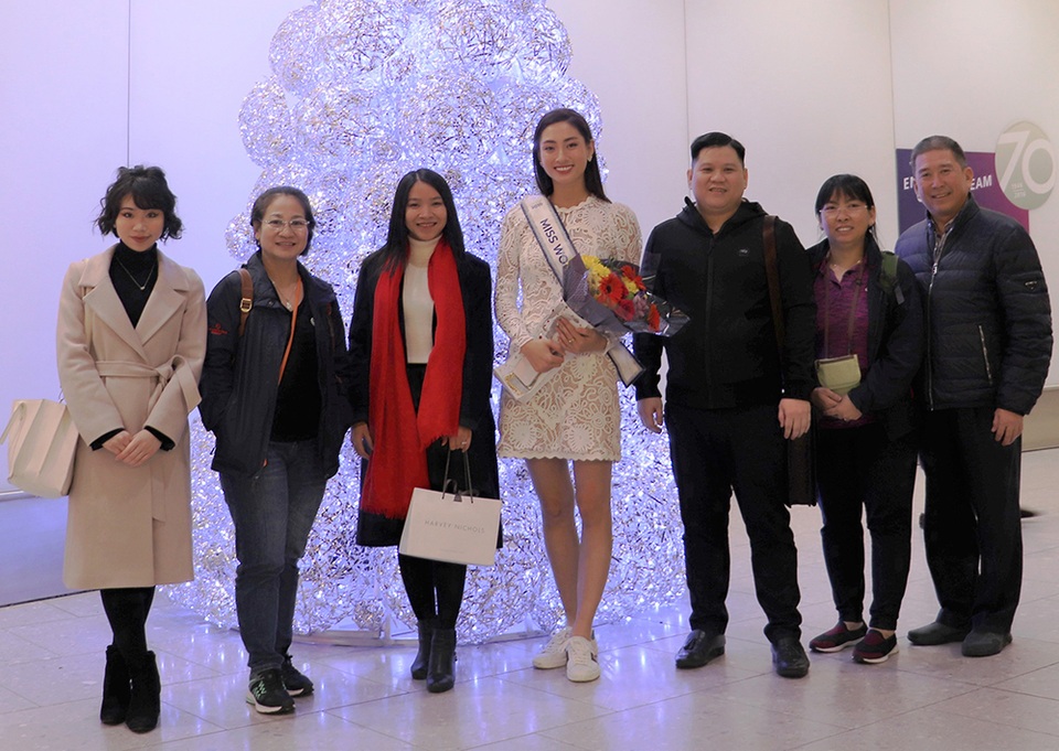 Lương Thùy Linh khoe giọng hát khi dự thi Hoa hậu Thế giới - 2 Lương Thùy Linh khoe giọng hát khi dự thi Hoa hậu Thế giới - 2