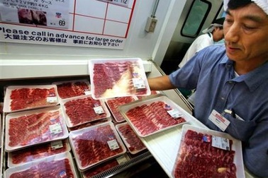 Chính phủ Nhật Bản mua lại nhiều tấn thịt bò nhiễm xạ 