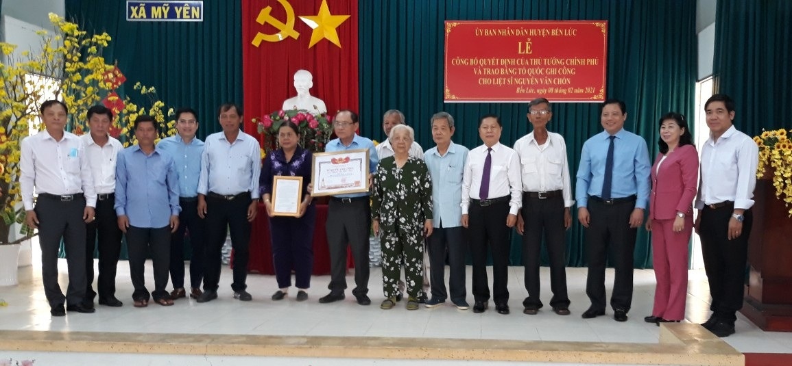Xúc động câu chuyện về những tấm bằng Tổ quốc ghi công - 16 Xúc động câu chuyện về những tấm bằng Tổ quốc ghi công - 16