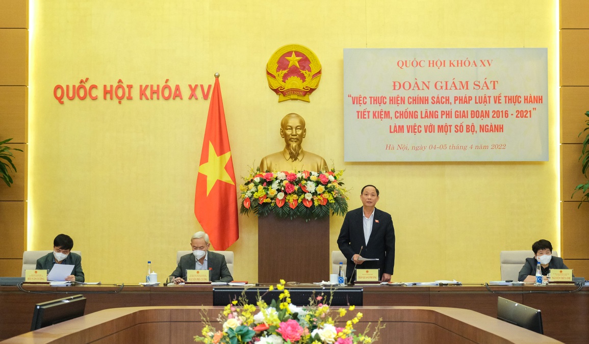 Quốc hội điểm danh nhiều bộ ngành lờ báo cáo về chống lãng phí - 1
