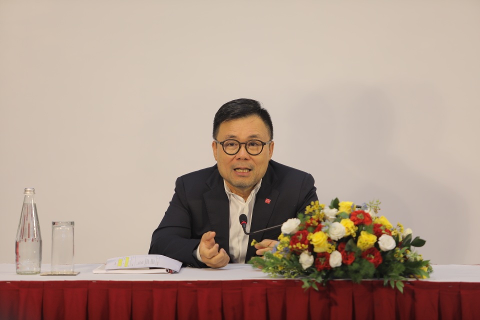 Chủ tịch SSI: Chứng khoán Việt Nam ít rủi ro hơn nhiều thị trường khác - 1 Chủ tịch SSI: Chứng khoán Việt Nam ít rủi ro hơn nhiều thị trường khác - 1